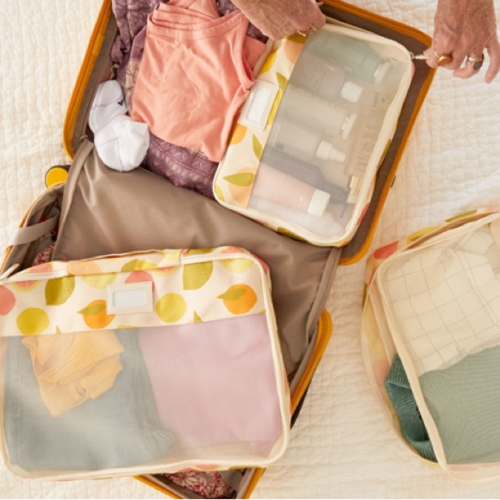 NWOT CALPAK Tutti Frutti Packing Cubes Set Medium & Large Travel Organizers